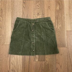 Size Large Loveriche Green Corduroy Skirt